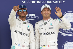 Lewis Hamilton, Mercedes AMG F1 mit Teamkollege Nico Rosberg, Mercedes AMG F1
