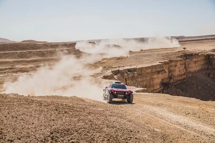 #302 JCW X-Raid Team: Stephane Peterhansel, Paulo Fiuza