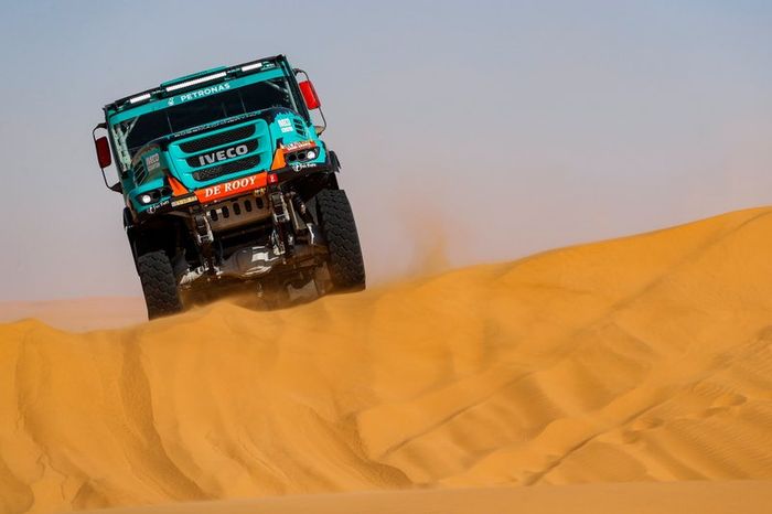 #505 Team De Rooy IVECO: Janus Van Kasteren, Darek Rodewald, Marcel Snijders