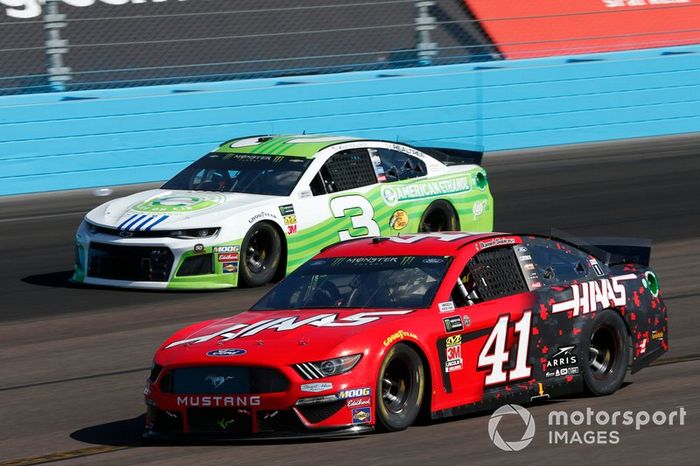  Daniel Suarez, Stewart-Haas Racing, Ford Mustang Haas Automation  Austin Dillon, Richard Childress Racing, Chevrolet Camaro American Ethanol