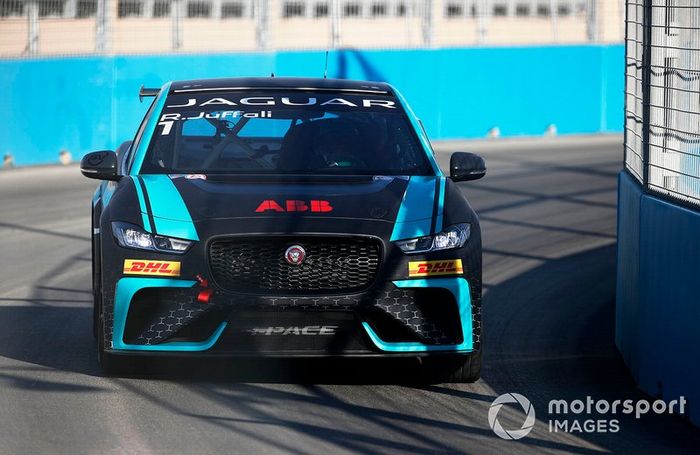 Reema Juffali, Jaguar VIP car