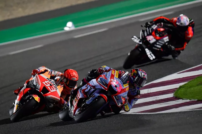 Enea Bastianini, Gresini Racing MotoGP, Marc Márquez, Repsol Honda Team