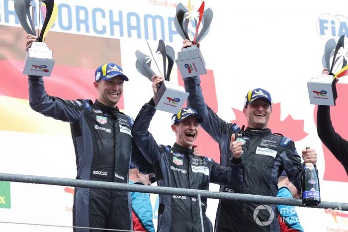 Podio: #77 Dempsey-Proton Racing Porsche 911 RSR 19 LMGTE Am de Christian Ried, Sebastian Priaulx, Harry Tincknell 
