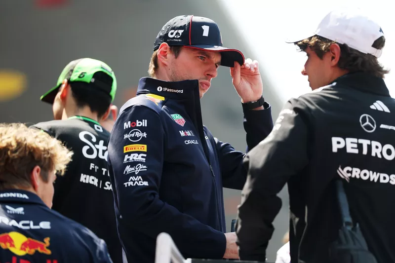 Max Verstappen, Red Bull Racing, Andrea Kimi Antonelli, Mercedes