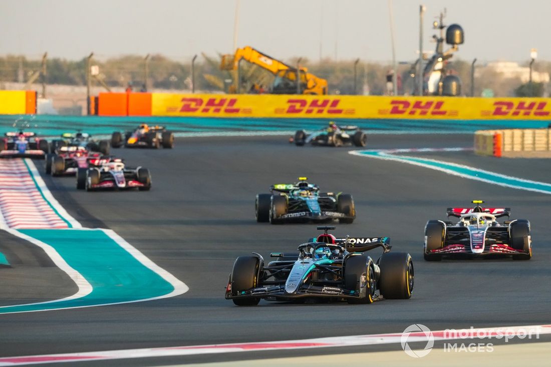 George Russell, Mercedes F1 W15, Nico Hulkenberg, Haas VF-24, Fernando Alonso, Aston Martin AMR24
