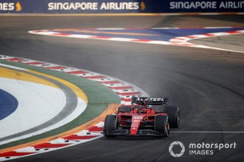 Leclerc y Sainz lideran la FP1 de Singapur con Verstappen 3º; Alonso, 8º