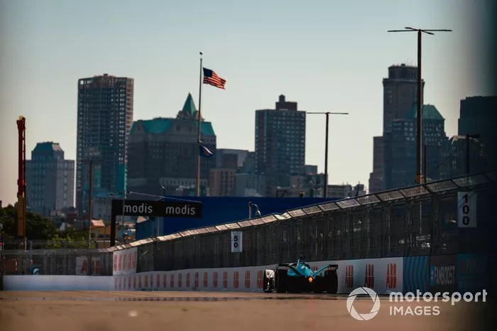Tom Dillmann, NIO Formula E, NIO Sport 004 