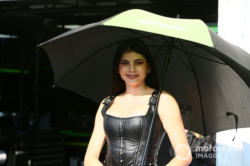 Grid girl