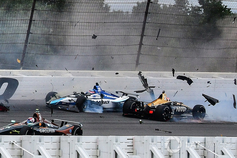 James Hinchcliffe and Takuma Sato crash at Pocono