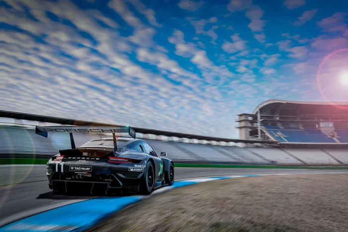 Porsche 911 RSR