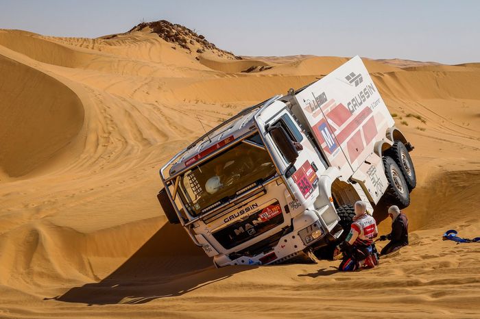 #543 STA Competition MAN: Ahmed Benbekhti, Bruno Seillet, Tba