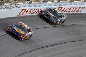 Chase Briscoe, Joe Gibbs Racing Toyota, Bubba Wallace, 23XI Racing Toyota