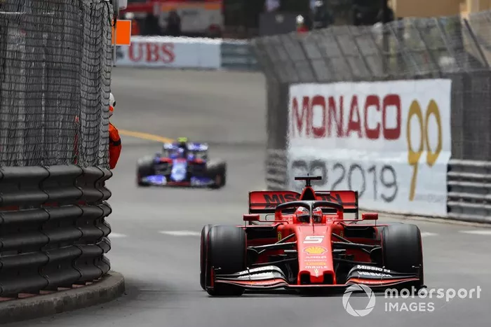 Sebastian Vettel, Ferrari SF90, Alexander Albon, Toro Rosso STR14