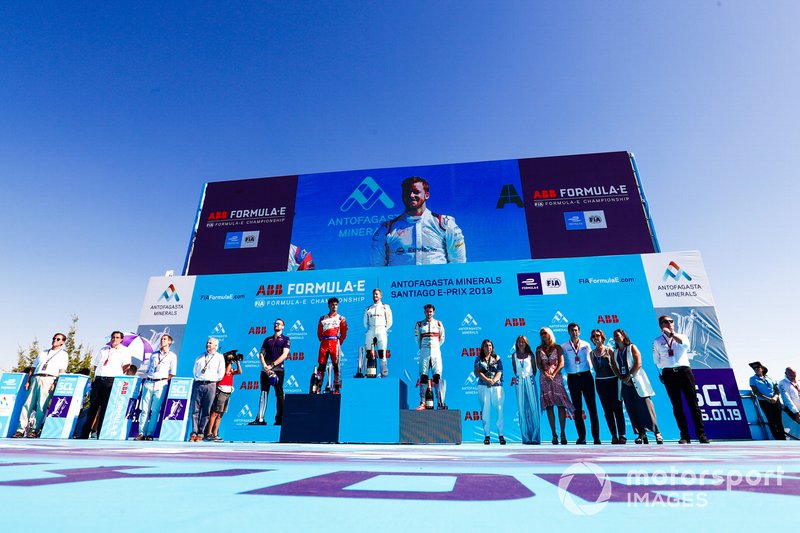 Sam Bird, Envision Virgin Racing, 1° classificato, Pascal Wehrlein, Mahindra Racing, 2° classificato, Daniel Abt, Audi Sport ABT Schaeffler, 3° classificato, Leon Price, Team, Sporting manager, Envision Virgin Racing, on the podium