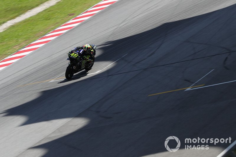 Валентино Россі, Yamaha Factory Racing, у новому шоломі для зимових тестів MotoGP