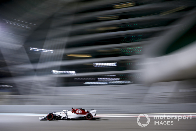 DNF: Marcus Ericsson, Sauber C37