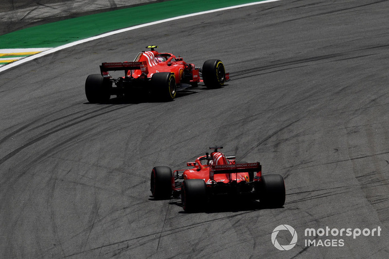 Kimi Raikkonen, Ferrari SF71H et Sebastian Vettel, Ferrari SF71H