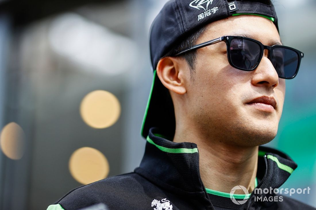 Zhou Guanyu, Stake F1 Team Kick Sauber