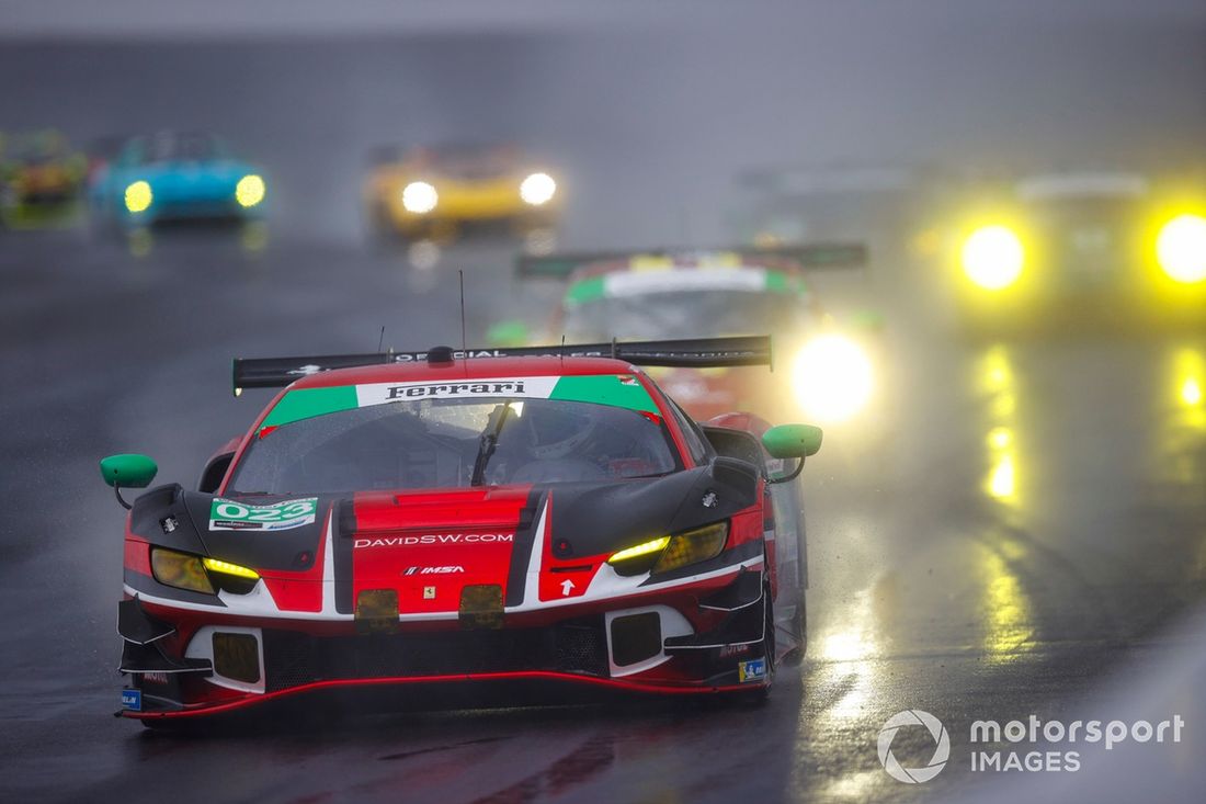 #023 Triarsi Competizione Ferrari 296 GT3: Onofrio Triarsi, Charles Scardina, Riccardo Agostini