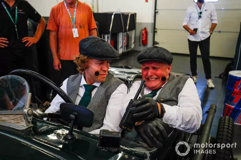 Sebastian Vettel, Aston Martin, Johnny Herbert, Sky TV, nell'Aston Martin Green Pea TT1 del 1922