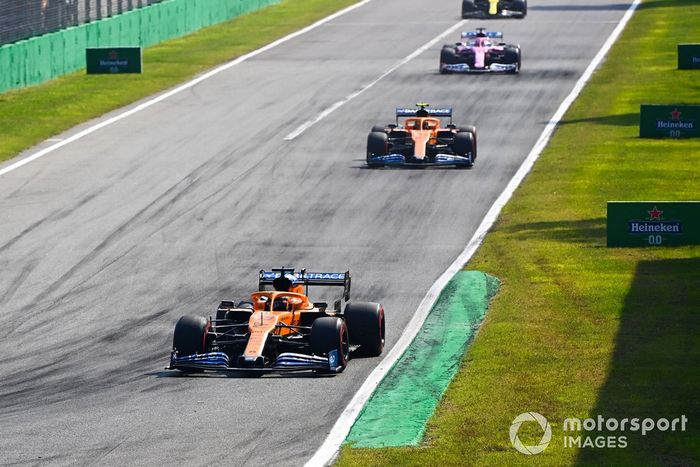 Carlos Sainz Jr., McLaren MCL35 Lando Norris, McLaren MCL35