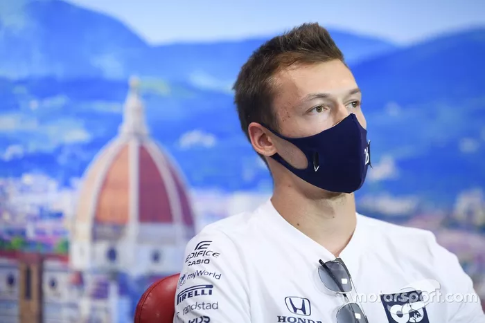 Daniil Kvyat, AlphaTauri en la conferencia de prensa