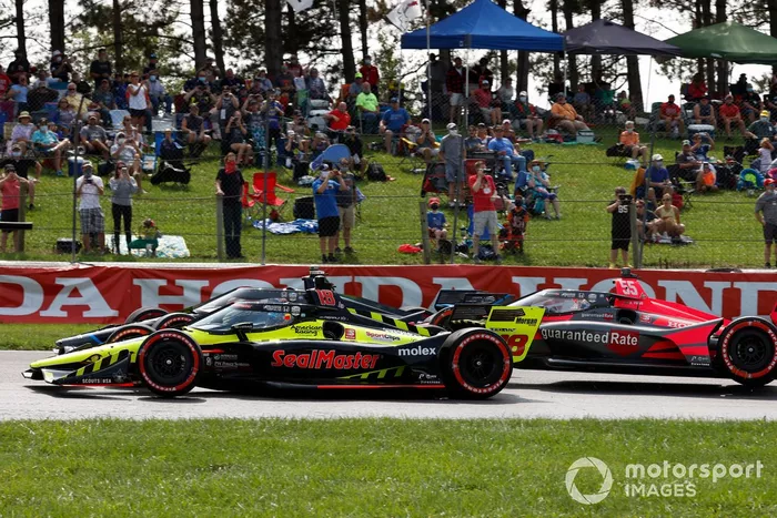 Santino Ferrucci, Dale Coyne Racing with Vasser Sullivan Honda, Felix Rosenqvist, Chip Ganassi Racing Honda, choque