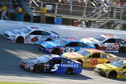 Kasey Kahne, Hendrick Motorsports Chevrolet, Trevor Bayne, Roush Fenway Racing Ford, Darrell Wallace