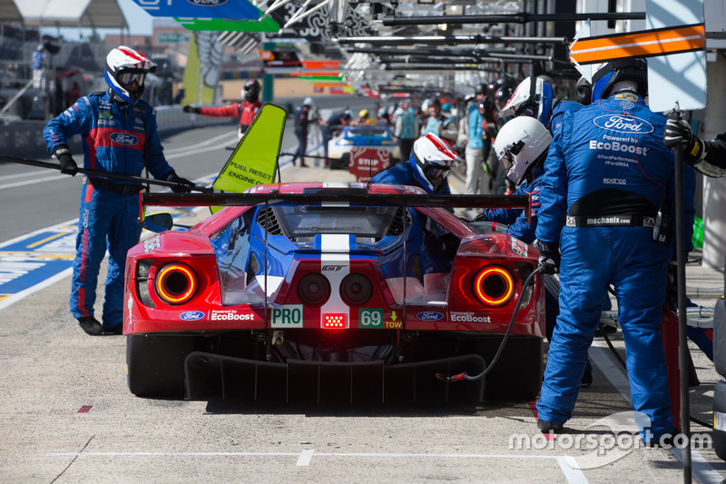 #69 Ford Chip Ganassi Racing Ford GT: Ryan Briscoe, Richard Westbrook, Scott Dixon