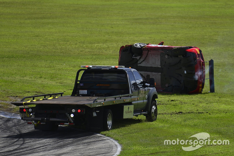#124 Ferrari of Long Island Ferrari 488 Challenge: Jerome Jacalone, incidente