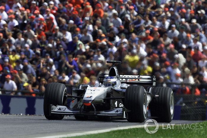 2000: Mika Häkkinen, McLaren-Mercedes MP4/15