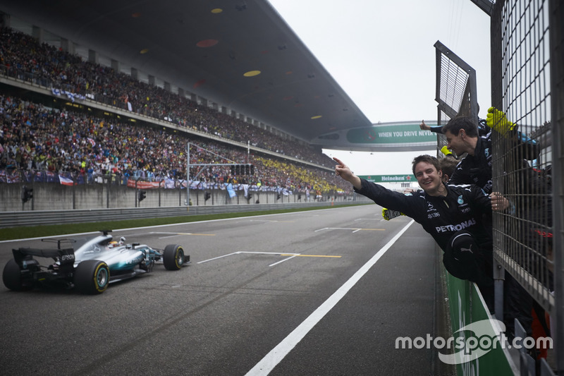 Lewis Hamilton, Mercedes AMG F1 W08