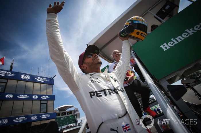 Y al fin en Canadá llegó a ese número, con Schumacher en el horizonte