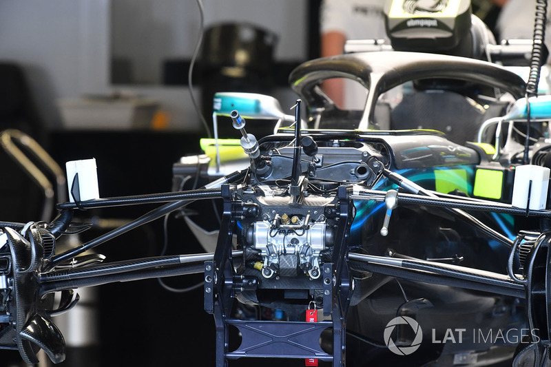 Detalle suspensión delantera Mercedes-AMG F1 W09