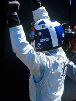 Yarış galibi David Coulthard, McLaren