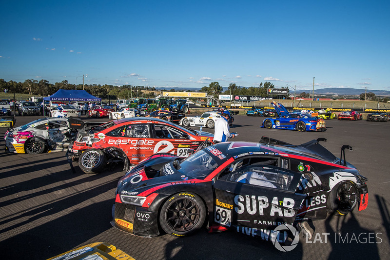 Después del accidente: Audi R8 LMS (Nº 69), Audi Sport Customer Racing