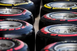 Des pneus Pirelli
