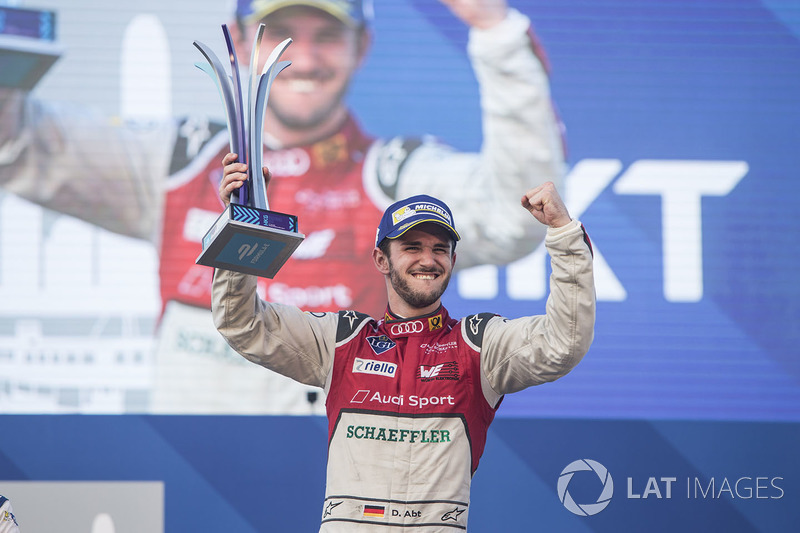 Podium: race winner Daniel Abt, Audi Sport ABT Schaeffler