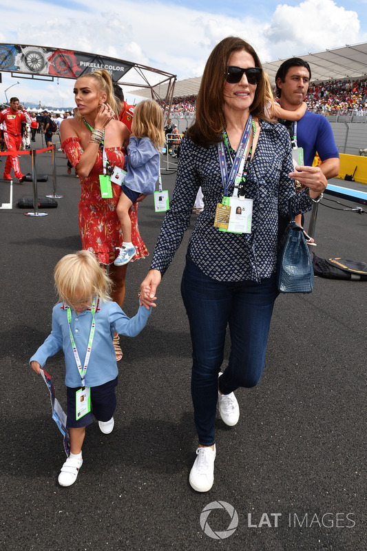 Slavica Ecclestone and Petra Ecclestone, on the grid on the grid
