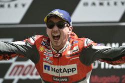 Подіум: переможець гонки Хорхе Лоренсо, Ducati Team