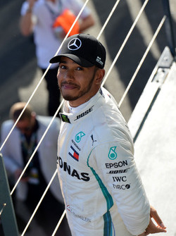 Podyum: 2. sıra Lewis Hamilton, Mercedes AMG F1