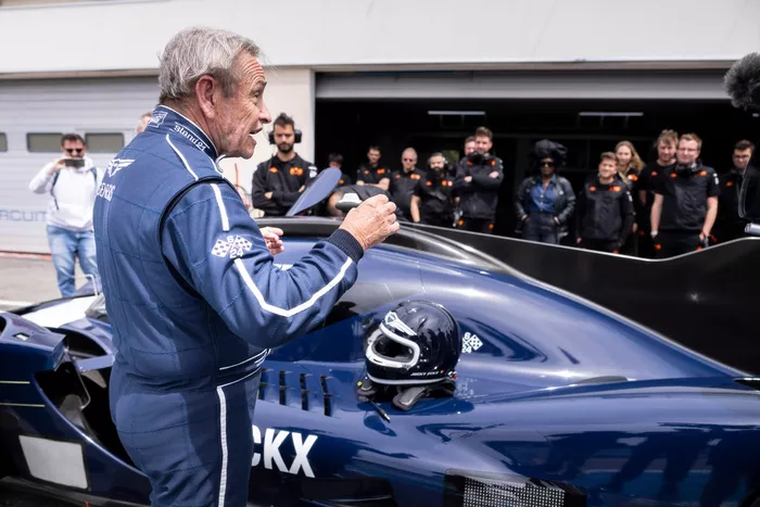 Jacky Ickx, Genesis Magma Racing