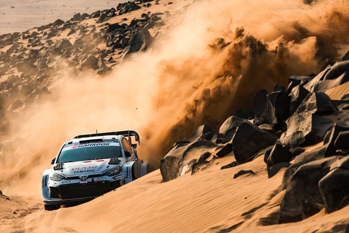 Такамото Кацута, Аарон Джонстон, Toyota Gazoo Racing WRT Toyota GR Yaris Rally1