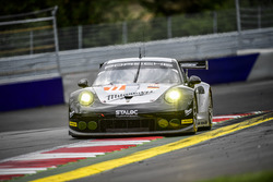 #77 Proton Competition, Porsche 911 RSR 991: Marc Hedlund, Marco Seefried, Wolf Henzler