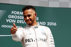 Подіум: переможець Льюіс Хемілтон, Mercedes AMG F1