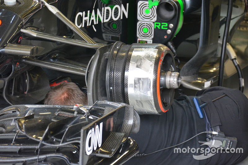 McLaren MP4-31, detail