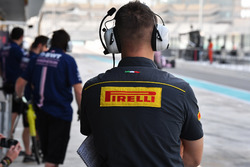 Инженер Pirelli
