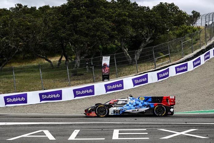 #25 BMW M Team WRT: Philipp Eng, Marco Wittmann
