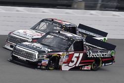 Kyle Busch, Kyle Busch Motorsports Toyota y Ryan Truex, Hattori Racing Enterprises Toyota