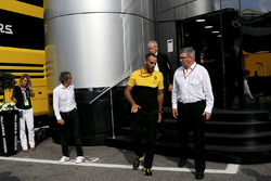 Джером Столл, директор Renault Sport F1, Алан Прост, спеціальний радник Renault Sport F1 Team, Сіріл